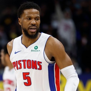 美记：有四队已联系马利克·比斯利，后者寻求高于底薪的合同